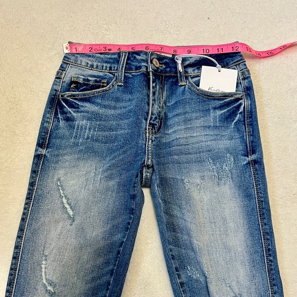 KanCan NWT Distressed Cropped Skinny Jean - Size 1/24 - Picture 3 of 14